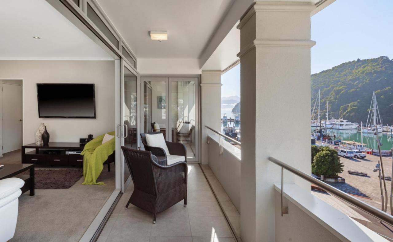 Waterfront Apartment *